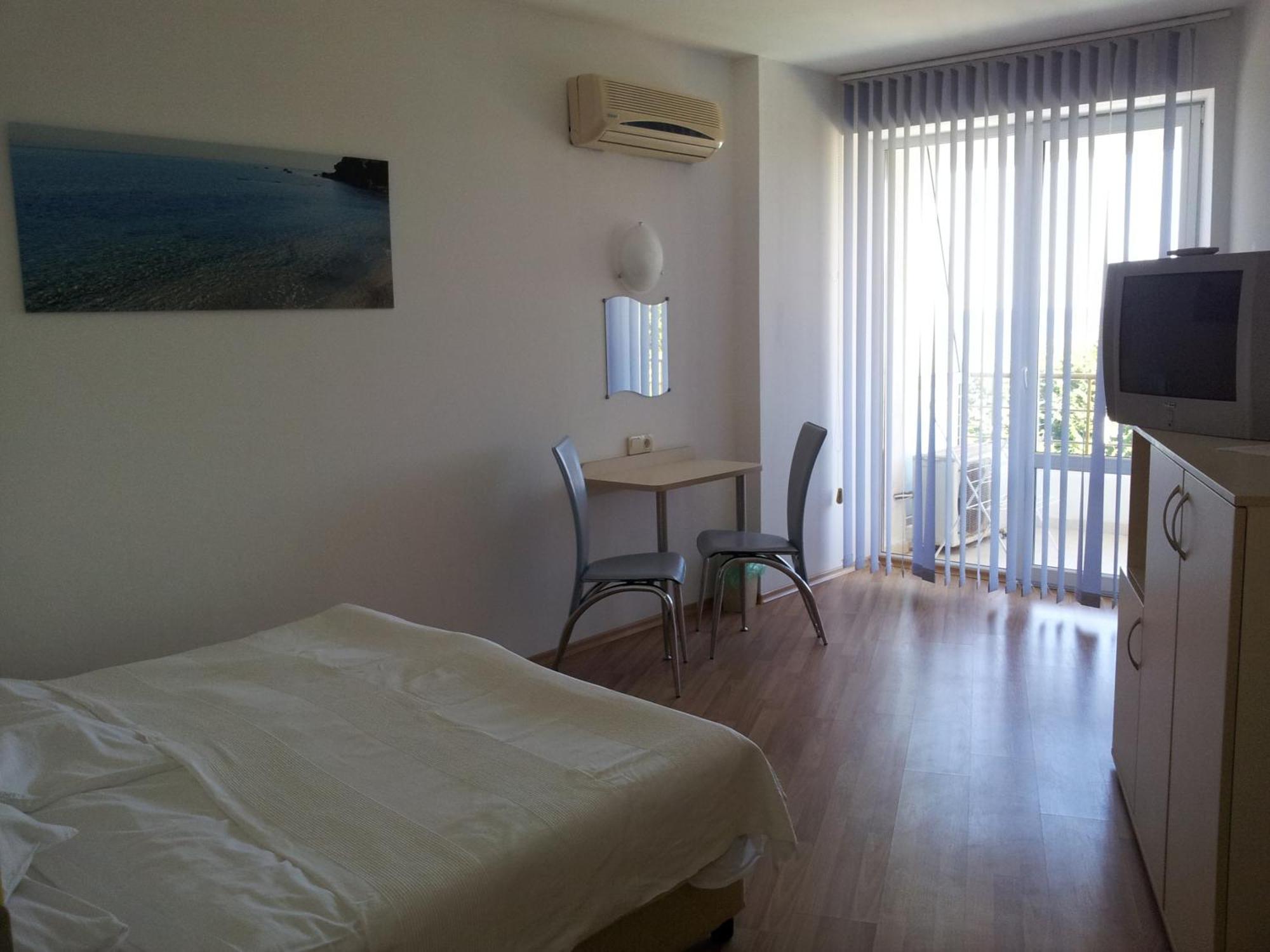 Aparthotel Romance كيتن المظهر الخارجي الصورة